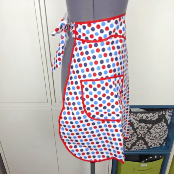 1970’s Spotted Apron - Picture 2 of 4